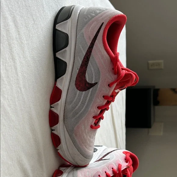 Nike Air Max Tailwind 6 Women's White and Red Mesh Running Shoes Sz 8 - Picture 2 of 6
